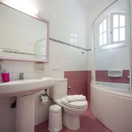 Willa Avlaki House,stylish In *